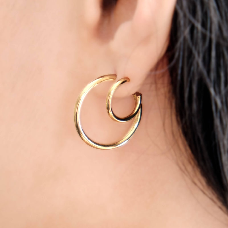 Double Hoops ON MODEL