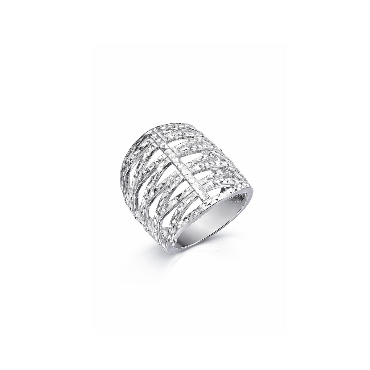Diamond cut crossover wide ring