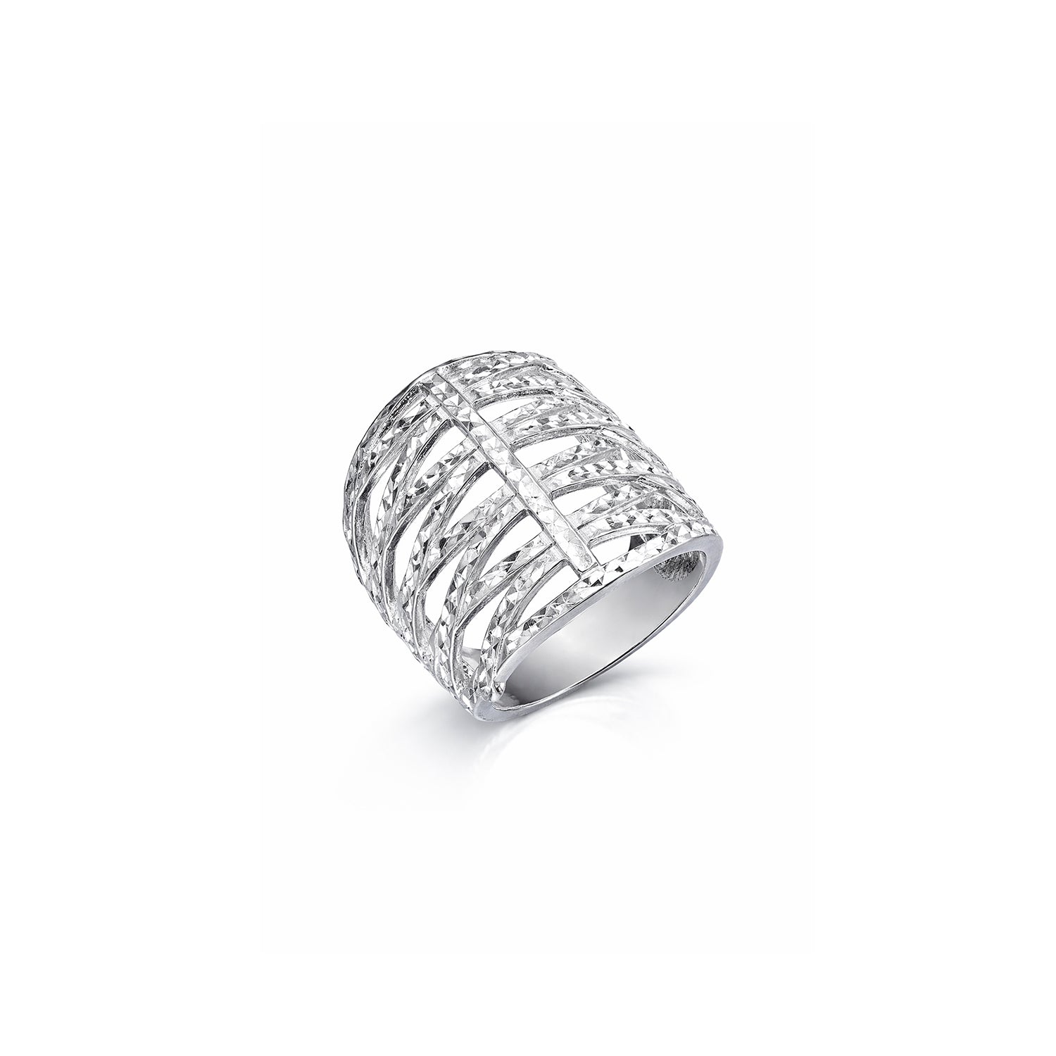Diamond cut crossover wide ring