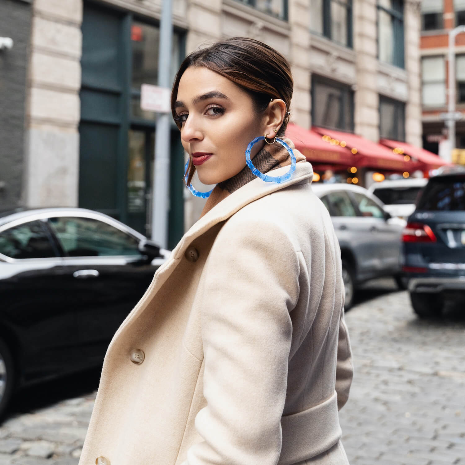 HOW TO STYLE: Dinner and Cocktails