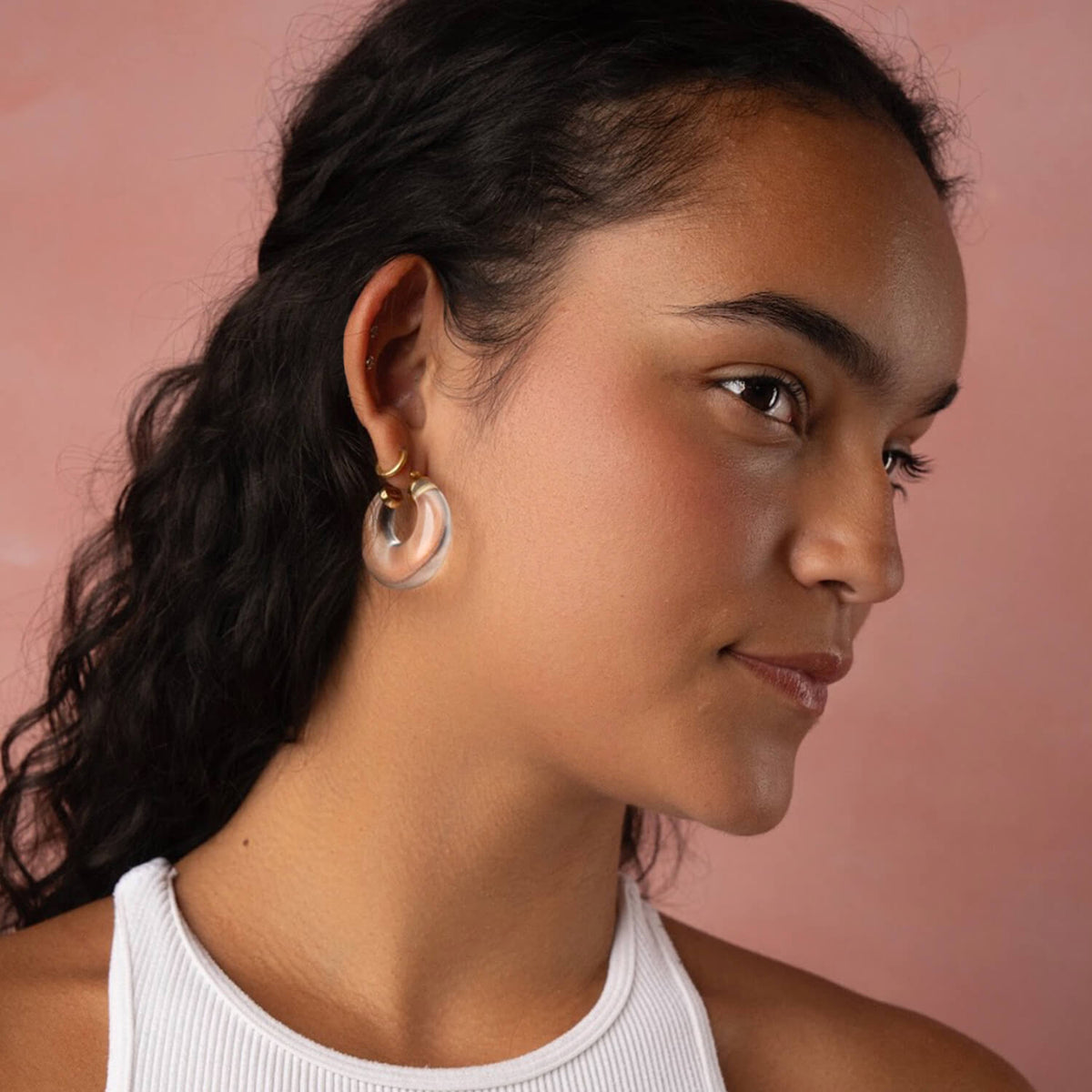 Chunky graduated hoop earrings