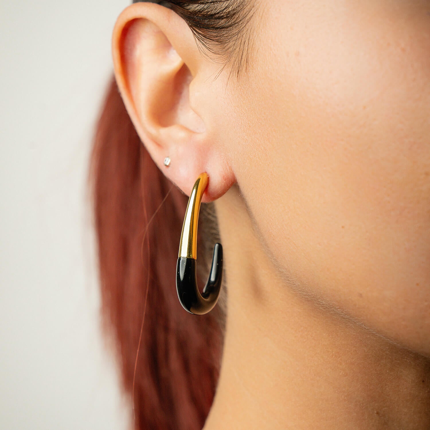 Thin J hoop drop earrings in black
