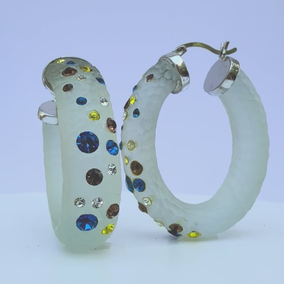Medium Oval Confetti Hoop Earrings