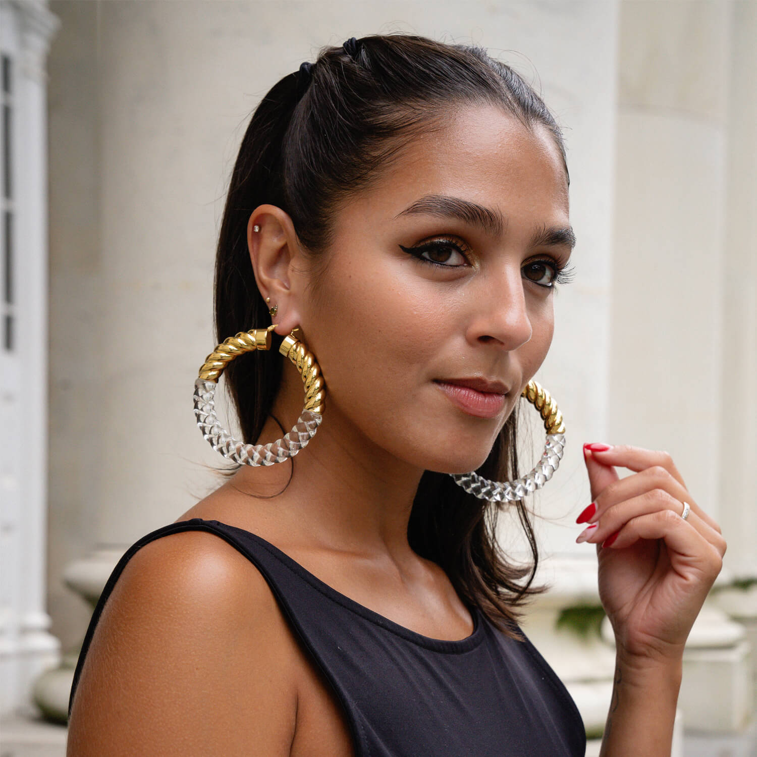 HOW TO STYLE: Dinner and Cocktails