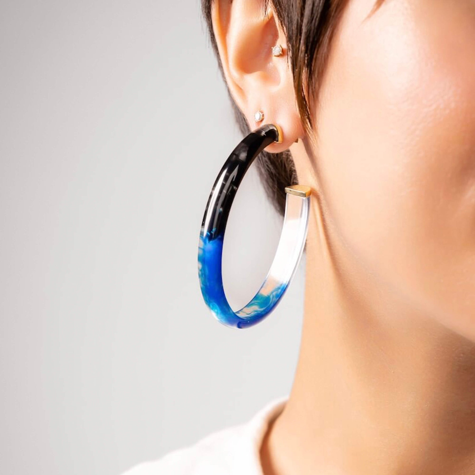 BLACK AND BLUE LUCITE HOOP EARRINGS - GAME DAY COLORS