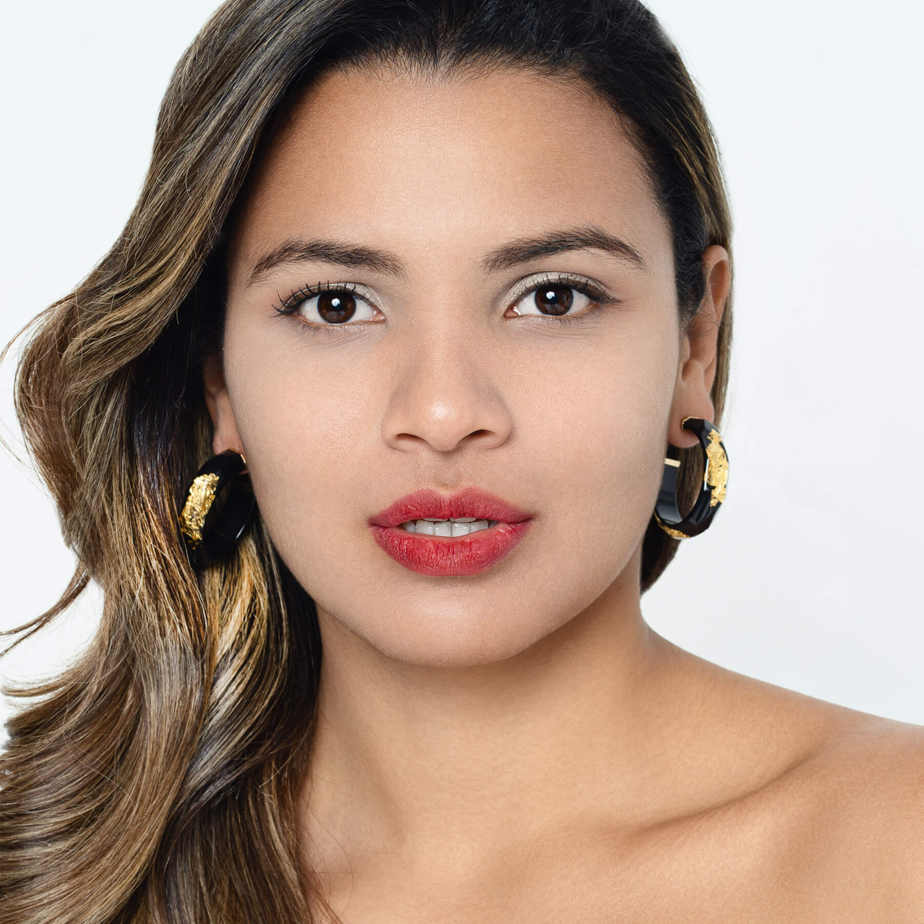 24K Gold Leaf Faceted Medium Lucite Hoops - BLACK SILVER